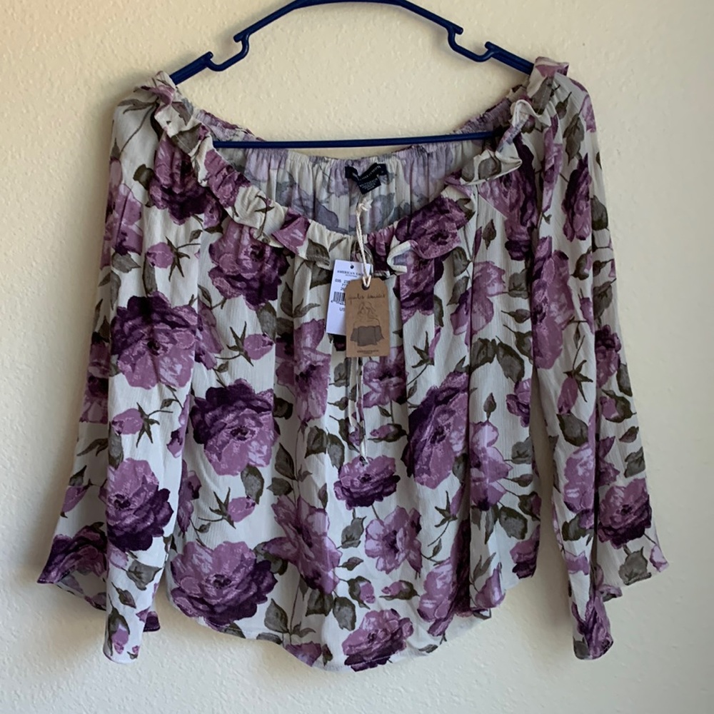 NWT- American Eagle Outfitters Off Shoulder Blouse with bell sleeves Sz XS